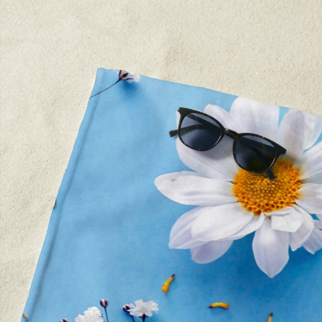 Floral Daisy Muster - Light Blue Strandtuch (Beispiel)