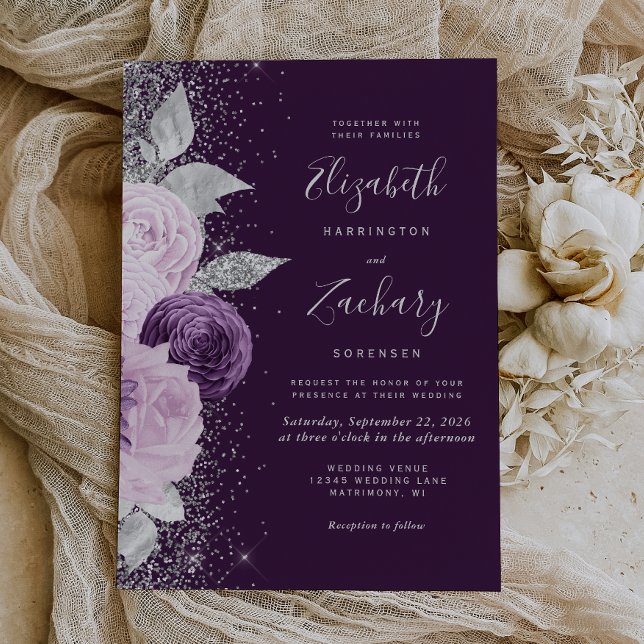 Floral Deep Lila Silver Glitzer Hochzeit Einladung (An elegant choice for a wedding with a purple and silver color palette.)