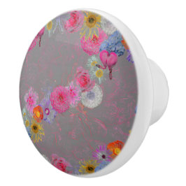 Floral design in gray and pastel keramikknauf