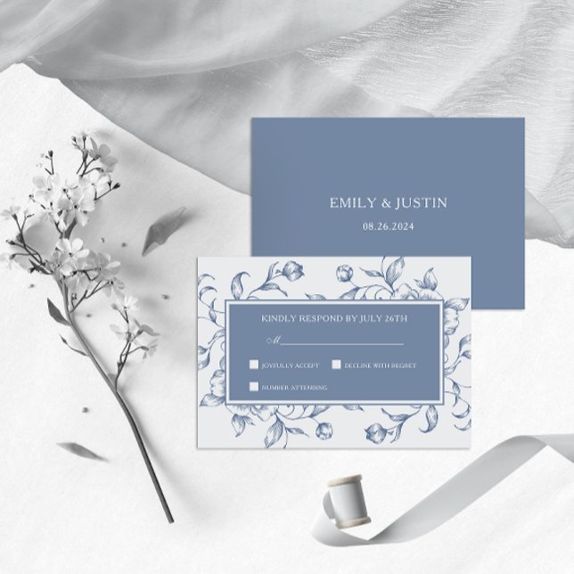 Floral Dusty Blue Elegante Wedding RSVP Karte (Von Creator hochgeladen)