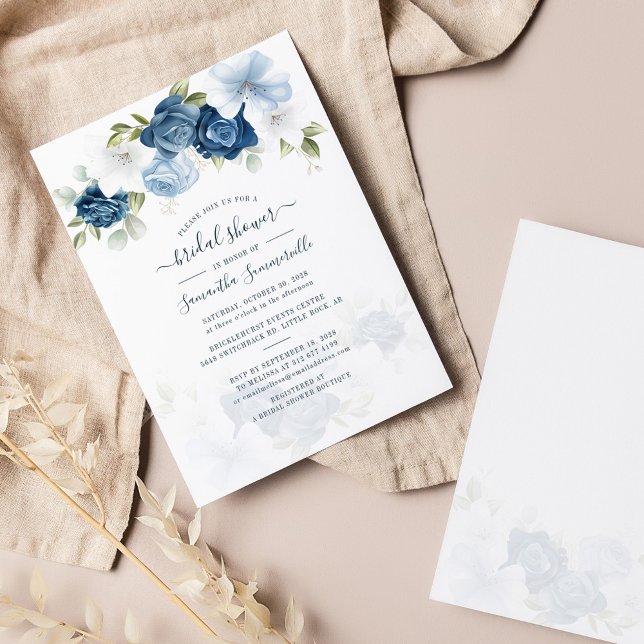 Floral Dusty Blue Watercolor Blume Brautparty Einladung (Floral Dusty Blue Bloom Script Bridal Shower Invitation)