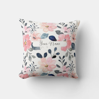 "Floral Elegante: Personalisiertes Kissendesign mi Kissen