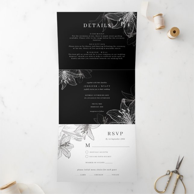 Floral Lilies B&W Tripler Tout En Une Invitation (Intérieur)