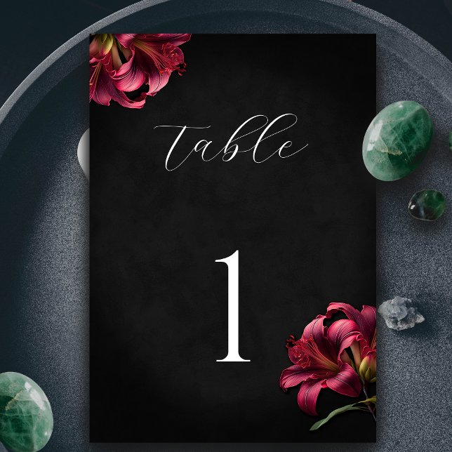 Floral Lily Dark Gothic Wedding Tischnummer (Floral Lilly Moody Gothic Wedding Invitation Table Number)