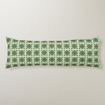 Floral Mandala Pattern Seitenschläferkissen<br><div class="desc">A sophisticated green floral mandala seamless pattern. This intricate design combines classic botanical elements with a modern geometric layout,  creating a calm and refreshing aesthetic. Perfect for home decor accents,  bedding,  and stylish interior styling.</div>