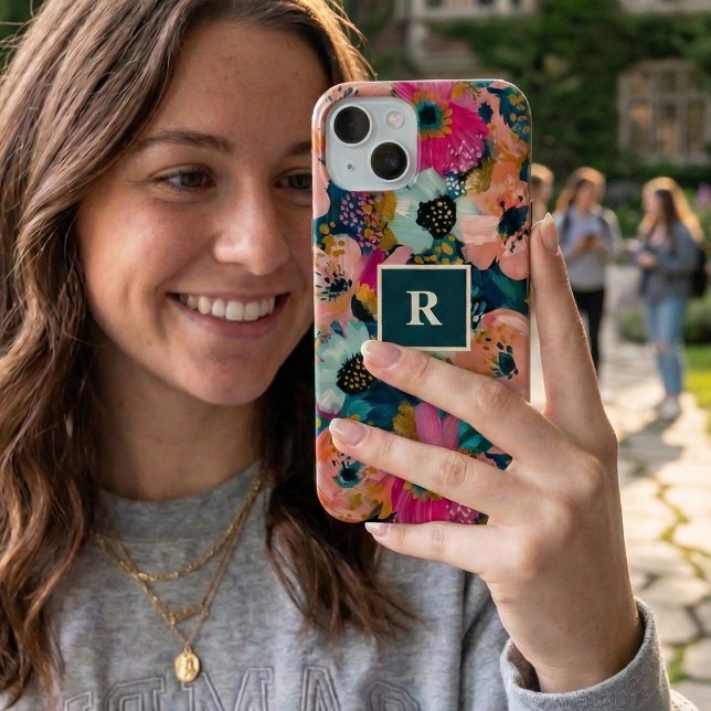 Floral Monogram iPhone 15 Hülle (Von Creator hochgeladen)