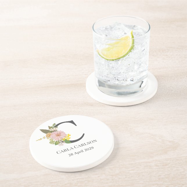 Floral Monogram Letter C Custom Name and Date  Getränkeuntersetzer (Seite)