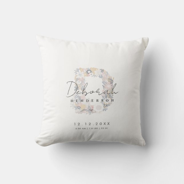 Floral Monogram Letter D Baby Birth Stats Kissen (Vorderseite)