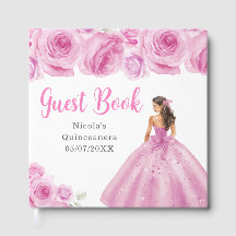 Floral Princess im hellrosa Kleid Quinceanera