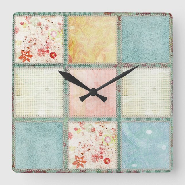 Floral Quilt Squares Quadratische Wanduhr (Vorderseite)