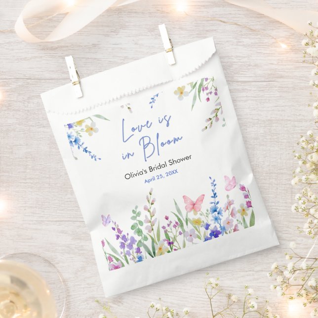 Floral Spring Love is in Bloom Bridal Shower  Geschenktütchen (Ausgeschnitten)