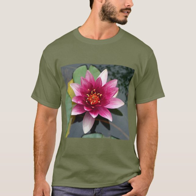 Floral Wallpaper Aesthetic Tee (Vorderseite)