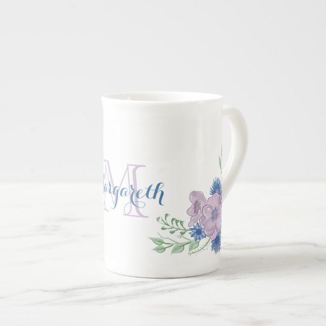 Floral Watercolor Blue Lila Monogram Prozellantasse (Vorderseite Rechts)