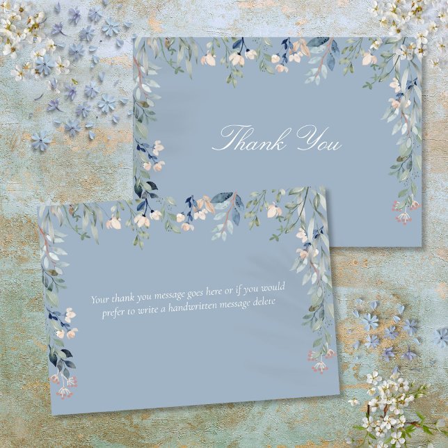 Floral Wildblumen Dusty Blue Script Dankeskarte (Floral Wildflowers Dusty Blue Script Thank You Card)