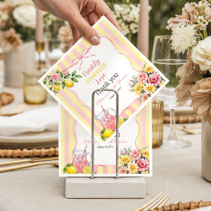 Florales Frisch gepresstes rosa Zitronen-Brautjung Serviette