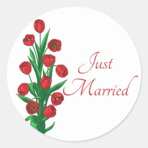 Florales Rot Just Married Tulpen Hochzeitsblumen Runder Aufkleber