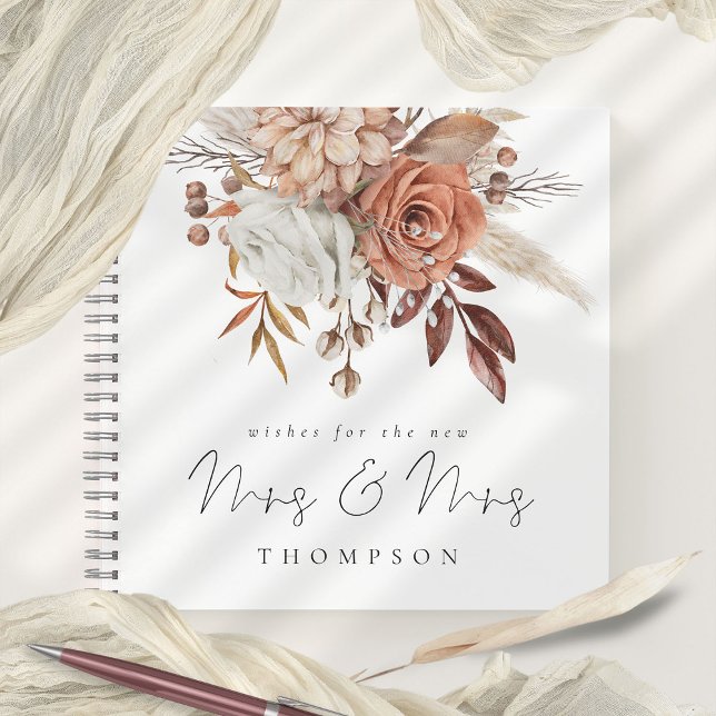 Florals Mrs Lesbian Wedding Guest Book Notizbuch (Mrs and Mrs Wedding Day Guest Book. Part of the fall rust terracotta Florals Collection)