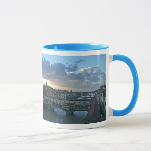 Florenz - Sonnenuntergang, der Arno-Fluss-Brücken Tasse (Rechts)