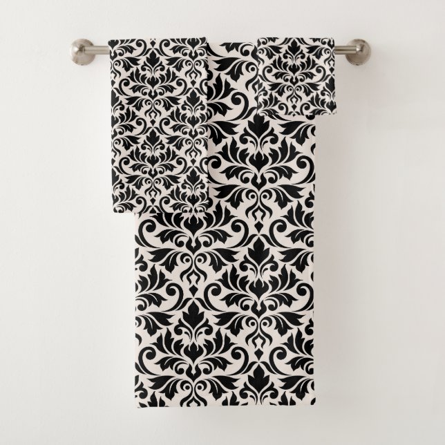 Flourish Damask Pattern Black on Cream Badhandtuch Set (Insitu)