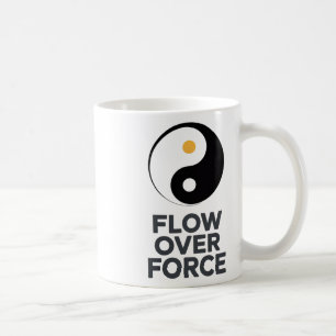 Flow Over Force Yin Yang Yoga Lance Bekleidung _2 Kaffeetasse