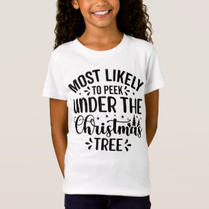 Flüchtige Blick unter dem Baum am wahrscheinlichst T-Shirt