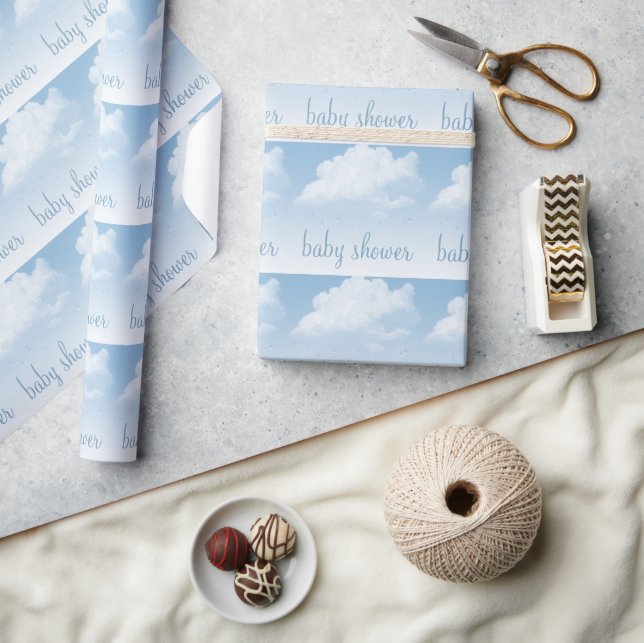 Fluffy Clouds Raindrops Baby Shower Geschenkpapier (Kunsthandwerk)