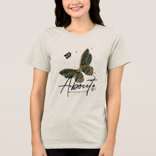 „Flug der Üppigkeit“ „Botanischer Schmetterling“ „ Tri-Blend Shirt