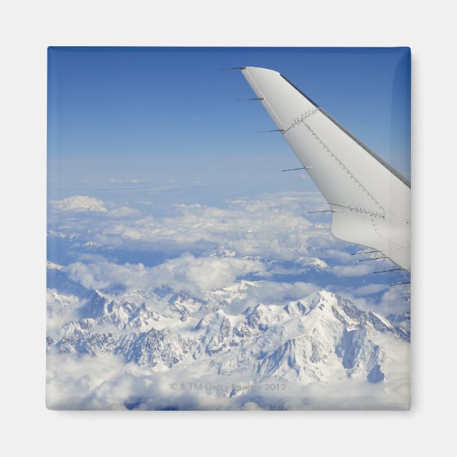 Flüge von Flugzeugen über die französischen Alpen, Magnet (Vorne)