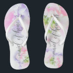 FLÜGEL CHIC WEDD PLATTERBSEN Trauzeugin Flip Flops<br><div class="desc">Trauzeugin Sandals,  um die Kollektion - Blumenchic Hochzeitssänger-Platterbsen in Rosa und Lavendel mit hübscher Kalligraphie und modernen Schriftart</div>
