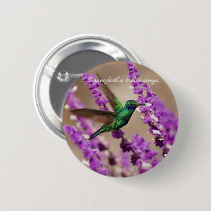 Flügel des Glaubens Schillernde Veilchenohrkolibri Button