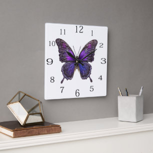 Flügelflügel: Lila Schmetterling Quadratische Wanduhr