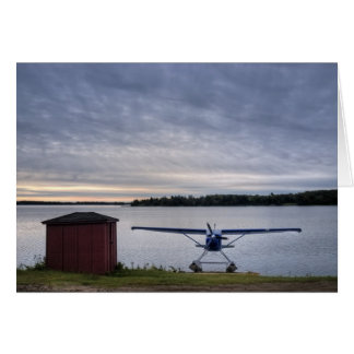 Flugzeug bei Sonnenuntergang