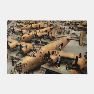Flugzeug - Fabrik - Der große Befreier 1943 Fußmatte