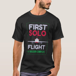 Flugzeug Flug I erster Einzelflug I Flugzeug Kind T-Shirt