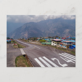Flugzeug Start am Lukla Mountain Airport, Nepal Postkarte