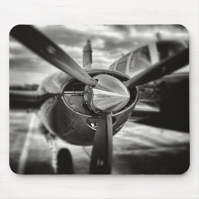 Flugzeugpropeller Schwarz und Weiß Mousepad (Vorne)