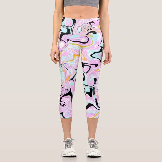 Fluid Art Cotton Candy Pink, Aquamarin, Schwarz un Capri Leggings (Vorderseite)