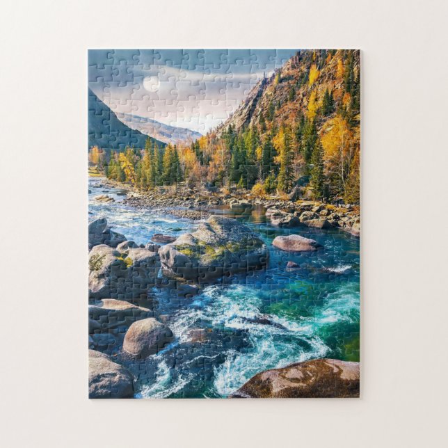 Fluss und Gebirge Landschaftliches Foto (Vertikal)