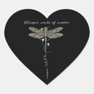 Flüsternde Worte der Weisheit Brocade Dragonfly Herz-Aufkleber
