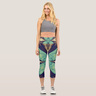 Flutterby in Blau Capri Leggings