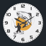 Fly Fishing Trout Sunset Silhouette Große Wanduhr<br><div class="desc">Keep track of the best fishing times with this scenic trout silhouette wall clock. The high contrast design of a fisherman in a mountain stream creates a functional piece of art for your cabin, office, or man cave. This stylish clock captures the peaceful atmosphere of a sunset cast, making it...</div>