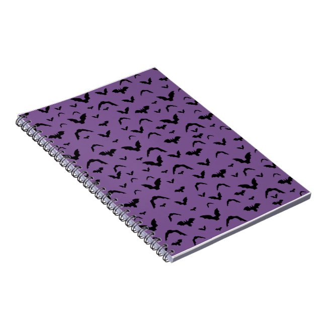 Flying Bats on Purple Notizblock (Rechte Seite)