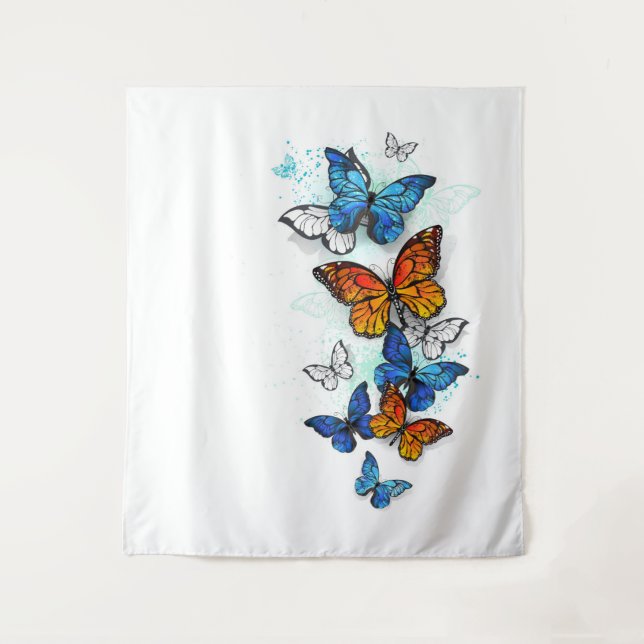 Flying Butterflies Morpho und Monarch Wandteppich (Vorderseite)