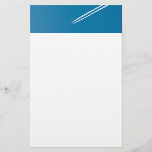 Flying Flugzeug on a blue sky background Briefpapier (Vorderseite)