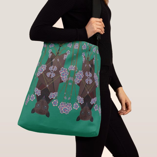 Flying Fox Jade Crossbody Bag (2 Größen) Tragetaschen Mit Langen Trägern (Von Nahem)