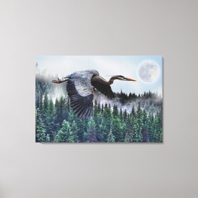 Flying Great Blue Heron & Misty Forest Wildlife Leinwanddruck (Vorderseite)