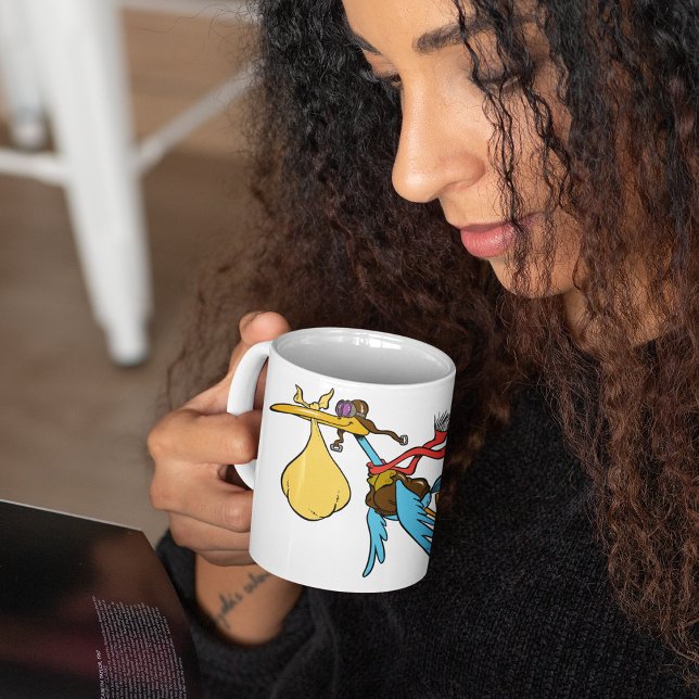 Flying Stork Cartoon mit Goggles und Baby Bundle Kaffeetasse (Von Creator hochgeladen)