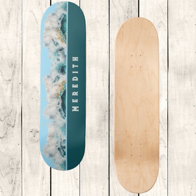Foamy Cresting Blue Green Beach Waves mit Namen Skateboard (Von Creator hochgeladen)