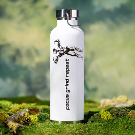 Focus Schleif Wiederholung Fitnessstudio Trinkflasche