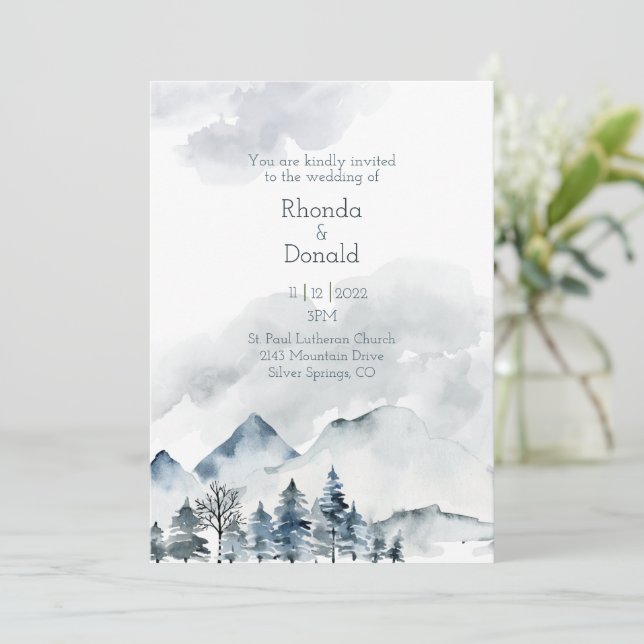 Foggy Mountain Watercolor Hochzeit Einladung (Stehend Vorderseite)